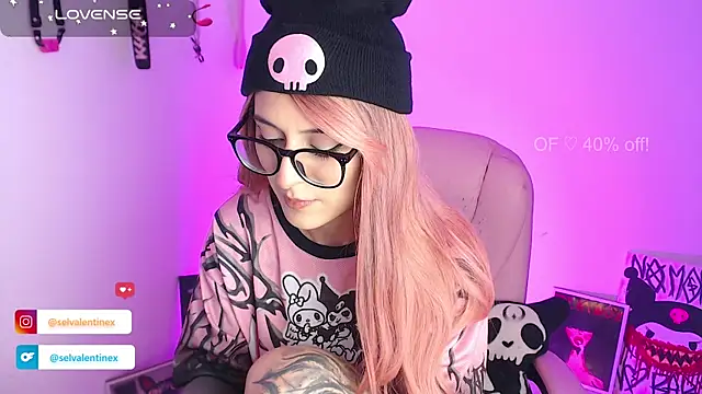 selvalentinex online show from October 26, 4:30 am