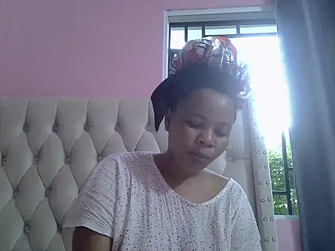 Amberay1 online show from October 7, 3:44 am