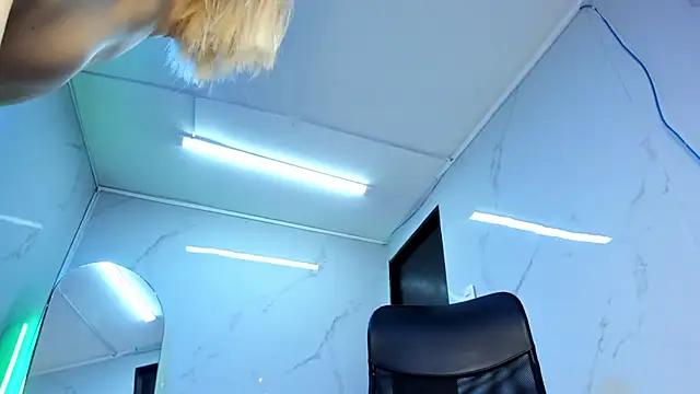 LilithCooperr  online show from October 14, 10:23 pm