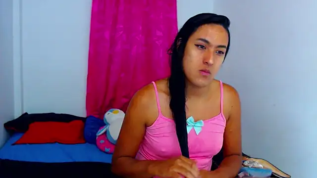 misss estrella online show from November 26, 7:37 pm