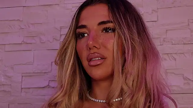 ClaraHazel online show from October 13, 5:32 am