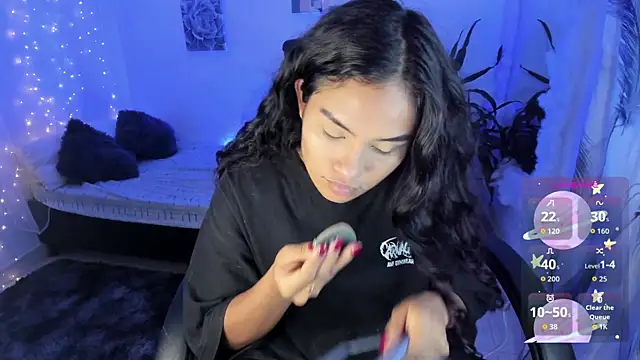 Riana Kean online show from October 7, 10:47 pm