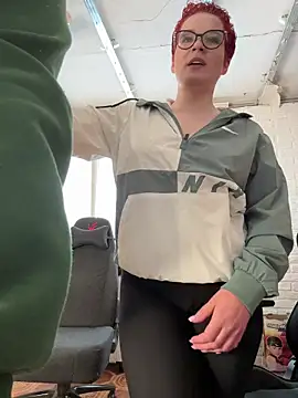 MrMrsRight online show from April 24, 7:55 am