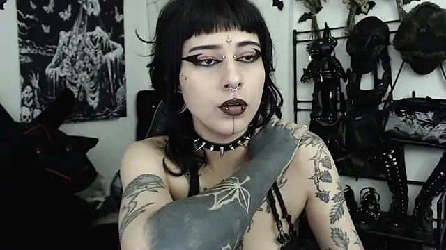 dakota krall   online show from July 29, 4:01 am