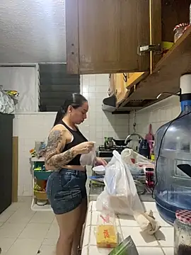 HealingHoney online show from April 21, 12:47 am