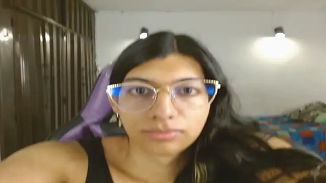 engielphoenis14 online show from November 29, 2:37 am