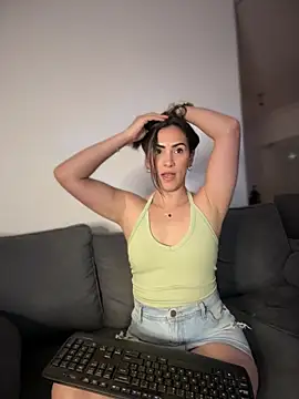 alessandra-a online show from February 15, 3:09 am