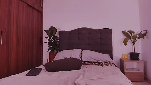 2gays 1Str8 online show from October 16, 2:36 am