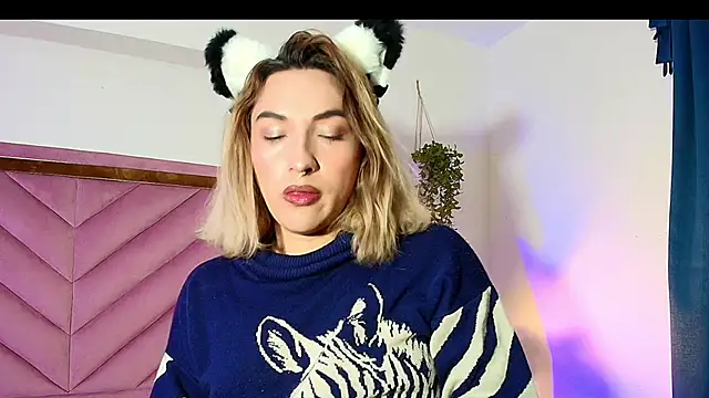 TomLondon  online show from September 30, 12:22 pm