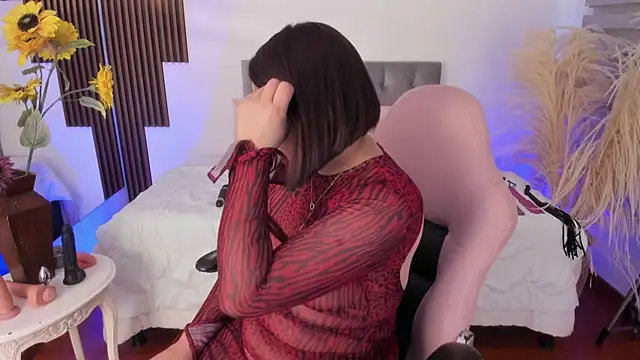 Veronica Jacobss online show from March 18, 7:08 pm