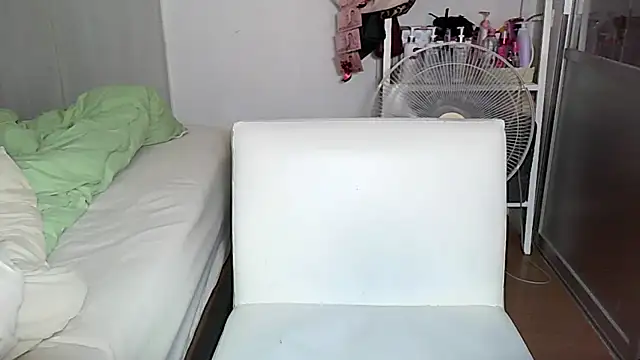 iamMalixxx online show from February 17, 2:05 pm