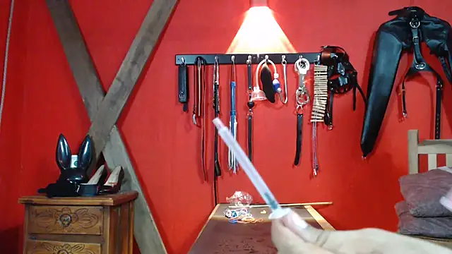 kinky slave  online show from December 21, 11:41 pm