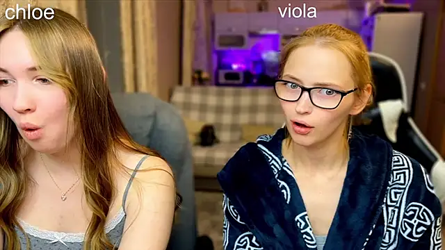 ChloeMillerMeow online show from October 3, 10:37 pm