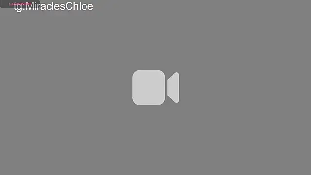 ChloeMillerMeow online show from June 20, 6:00 pm