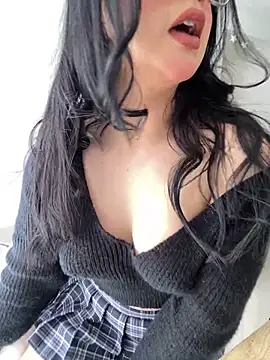 montmariana online show from September 12, 5:42 pm