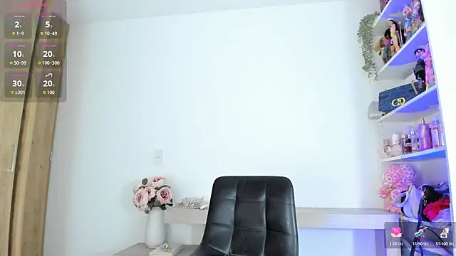 khloelatin online show from October 10, 10:25 pm