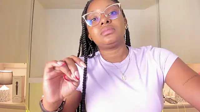 tamaraa smiith online show from January 8, 7:51 pm