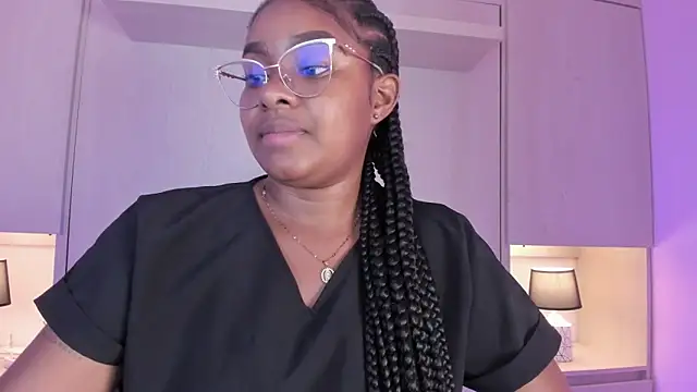 tamaraa smiith online show from October 1, 7:41 pm