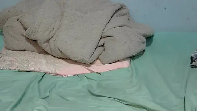 medinahswee online show from December 5, 1:12 pm