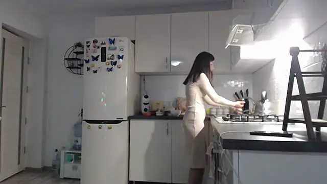  JustmeHere  online show from December 21, 1:04 pm