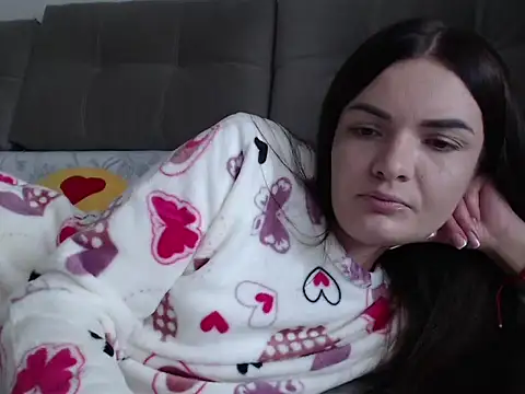  JustmeHere  online show from September 28, 7:47 am