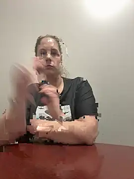 MsLG12301 online show from April 10, 5:52 pm