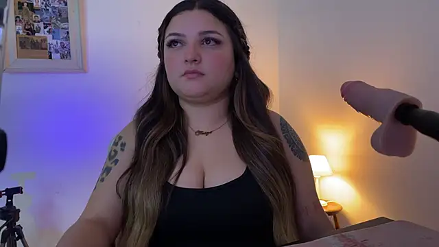 SweetPaige  online show from November 15, 11:28 pm