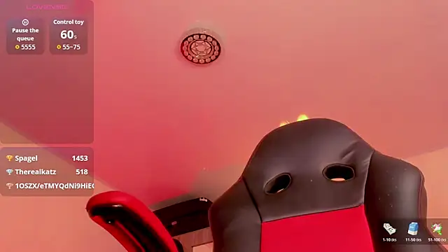 naomy  xx online show from March 15, 9:06 pm