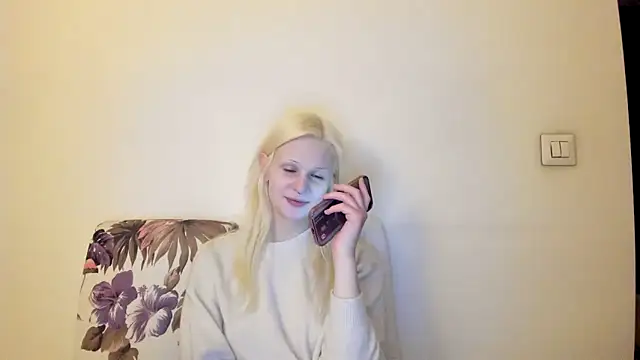 sashakiss99 online show from December 17, 9:52 pm