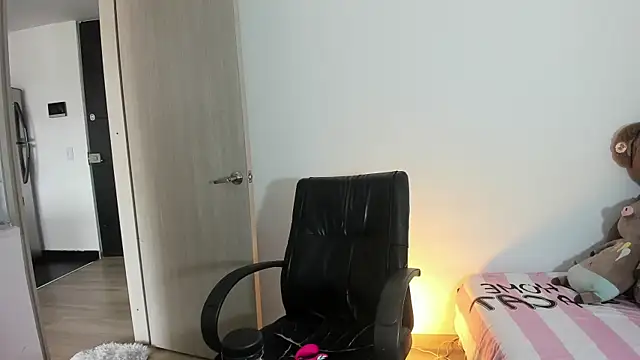 Alanna atm  online show from September 22, 3:32 pm