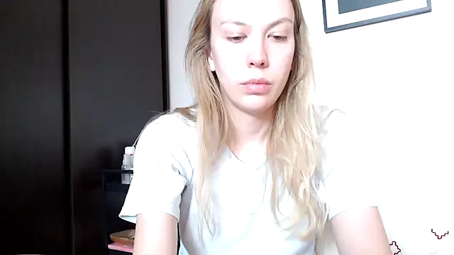 Scarlettford online show from February 6, 10:29 am