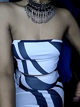 Leeeezzzz roy online show from October 5, 7:08 pm