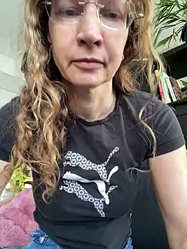 AnnikaRose online show from March 10, 7:01 am