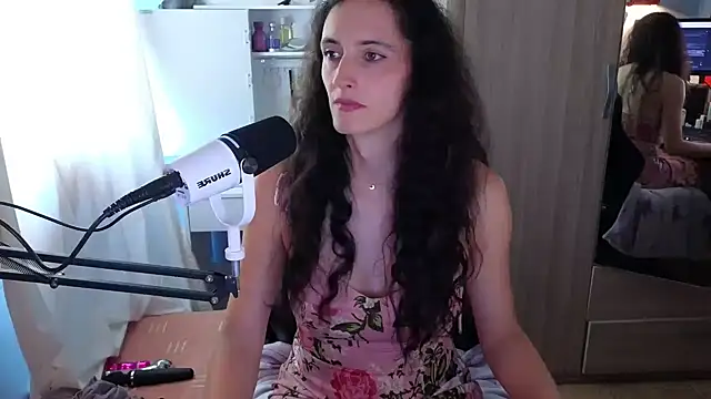 MemiKouki online show from September 24, 2:49 pm