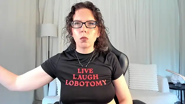 SaraDesirexo online show from May 7, 12:42 pm