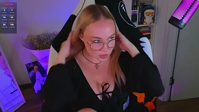 Emili1- online show from September 9, 10:59 am