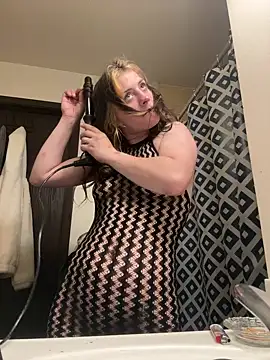 emilysue1 online show from April 24, 5:10 am