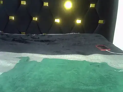 Its tyra online show from April 15, 4:29 pm