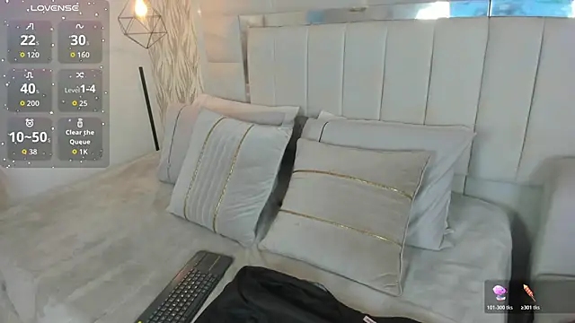 1m dalhia online show from January 31, 7:45 pm