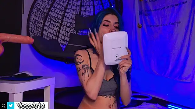 AriaVoss online show from May 22, 9:24 pm
