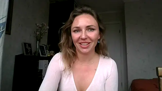 AngelinaLove28 online show from October 10, 12:43 pm