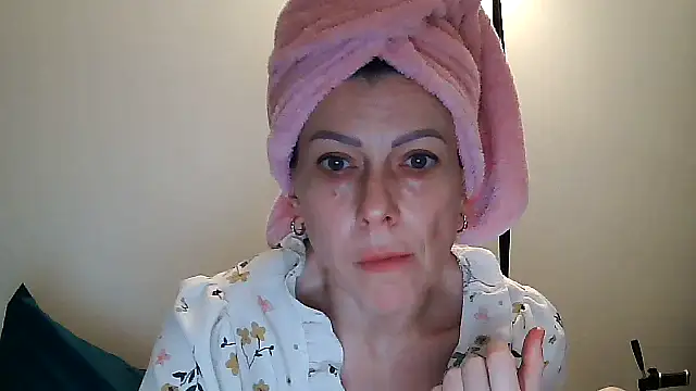 anechka1 online show from March 3, 12:16 am