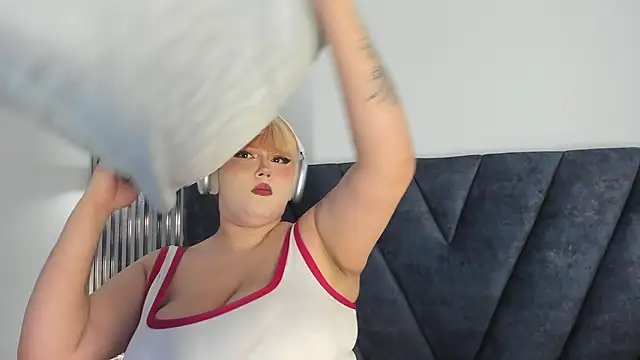 Karmilla Rosse online show from February 5, 10:29 am