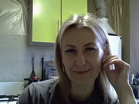 AshleyXHoney online show from October 21, 7:23 am