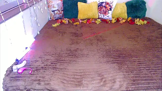 LizaSenri online show from November 27, 11:35 am