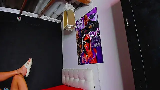 Bigcatalove online show from September 25, 1:10 pm