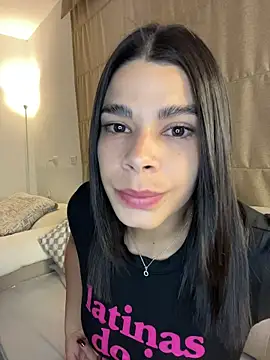 Leah Honey26 online show from March 5, 11:11 pm