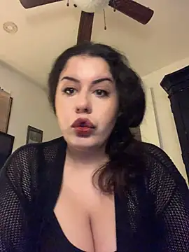 holyeroticss online show from February 18, 2:32 am