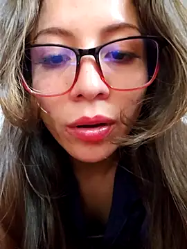 mmm-Virginia online show from November 18, 6:20 pm