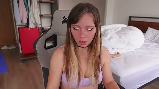 Ayra Lust online show from February 23, 7:57 pm